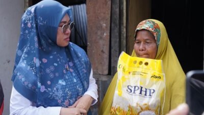 Bupati Gowa Kembali Turun Langsung Bantu Masyarakat Miskin Ekstrem di Pallangga