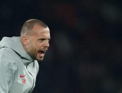 John Heitinga Disebut Calon Pelatih Baru Timnas Indonesia
