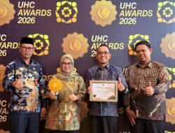 Gowa Terima UHC Award Pratama, Cakupan Jaminan Kesehatan Capai Hampir 99 Persen