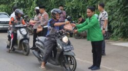 Kebersamaan Ramadan, Polres Luwu Timur dan Masyarakat Berbagi Takjil