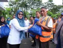 716 Tenaga Outsourcing Gowa Terima Paket Lebaran dari Pemkab dan Baznas