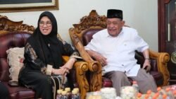 Bupati Gowa Silaturahmi ke Sesepuh, Serap Nasihat di Momen Lebaran