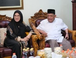 Bupati Gowa Silaturahmi ke Sesepuh, Serap Nasihat di Momen Lebaran