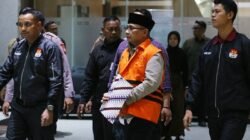 Yaqut Qoumas Ditahan KPK, Kasus Kuota Haji Rugikan Negara Rp622 MiliarYaqut Qoumas Ditahan KPK, Kasus Kuota Haji Rugikan Negara Rp622 Miliar