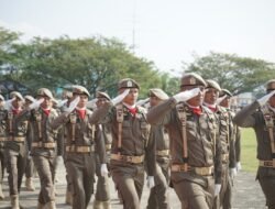 Satpol PP Luwu Timur Raih Juara II Defile HUT ke-76 Satpol PP Sulsel di Masamba