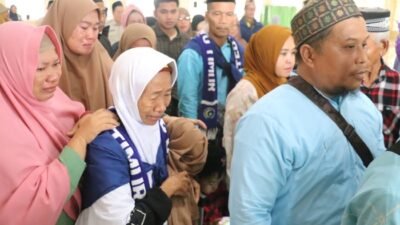 Ibas Lepas 28 Calon Jamaah Haji ke Tanah Suci