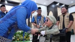 Bupati Gowa Sambut Kepulangan 386 Jemaah Haji, Satu Jemaah Wafat di Tanah Suci