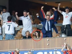 Victoria Beckham Jadi Sorotan saat Inggris Taklukkan Norwegia, Ekspresi Datar Tuai Perhatian