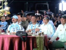 Eratkan Kebersamaan dengan Warga, Wabup Gowa dan Dandim Nobar Piala Dunia hingga Subuh
