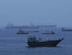 Hanya 14 Kapal Melintas di Selat Hormuz, Ketegangan AS-Iran Ancam Pasokan Energi Dunia