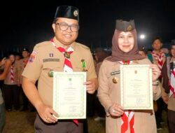 Harumkan Nama Daerah, Wabup Gowa dan Istri Terima Lencana Pramuka di Jambore Nasional di Cibubur