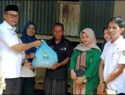 Dinsos Gowa dan BAZNAS Salurkan Sembako untuk Warga Paccinongang