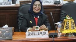 Erni Malape Bacakan Teks Proklamasi di Upacara HUT RI ke-81 di Wasuponda