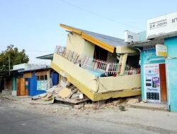 Update Terbaru Gempa M 7,7 NTT: 47 Orang Tewas, Ratusan Rumah Rusak